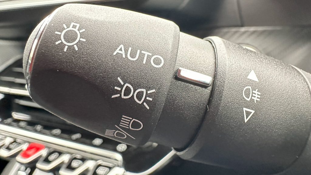 Controls on Peugeot 208